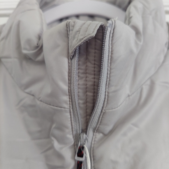 NWT Uniqlo Lightweight Windbreaker Jacket - Picture 3 of 9